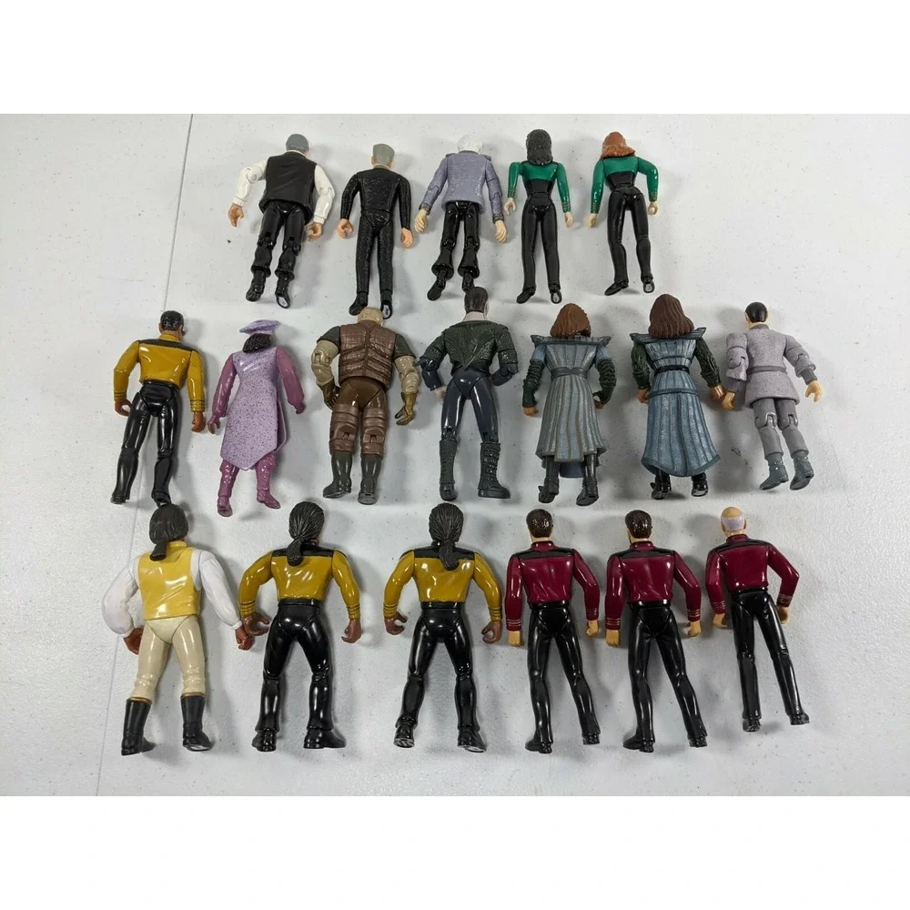 Vintage 1993 1994 Star Trek The Next Generation Lot of 18 Figurines